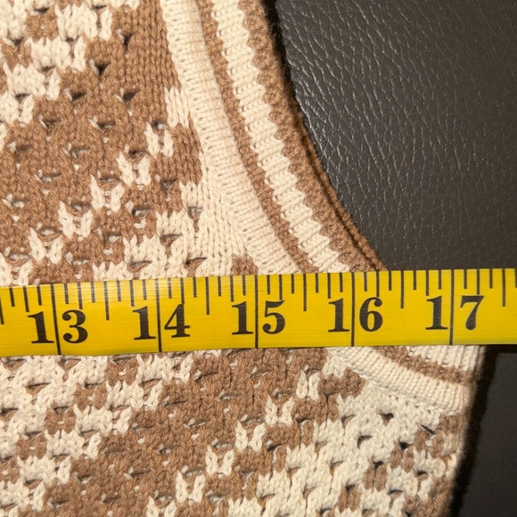 GAP Crochet Tan and Cream Knit Sweater Vest - Picture 8 of 9